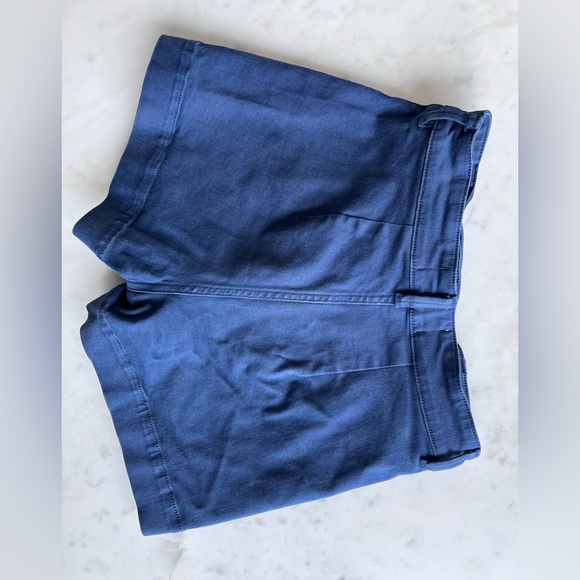 EVERLANE patch pocket high waisted shorts, Size 00 - Picture 4 of 4